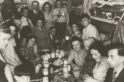 fotka zachycující každodenní život v neštěmickém táboře